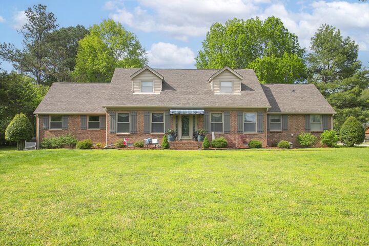 8344 Highway 100  Nashville TN 37221 photo