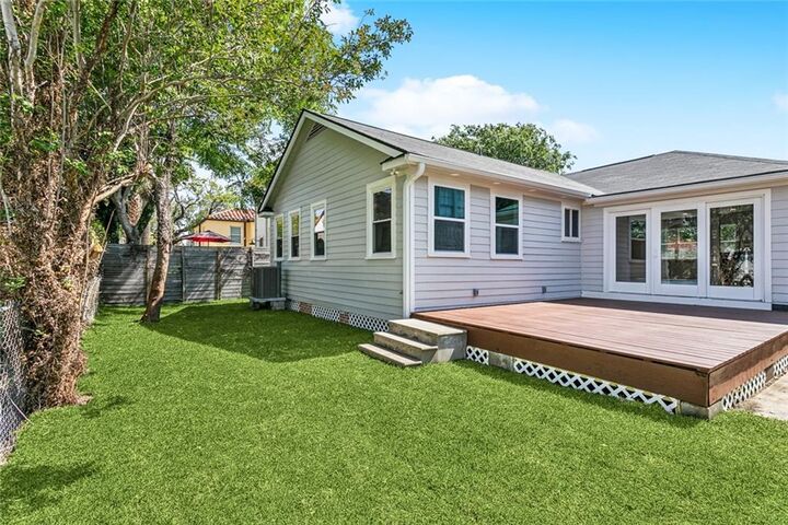 Property Photo:  3824 Nashville Avenue  LA 70125 