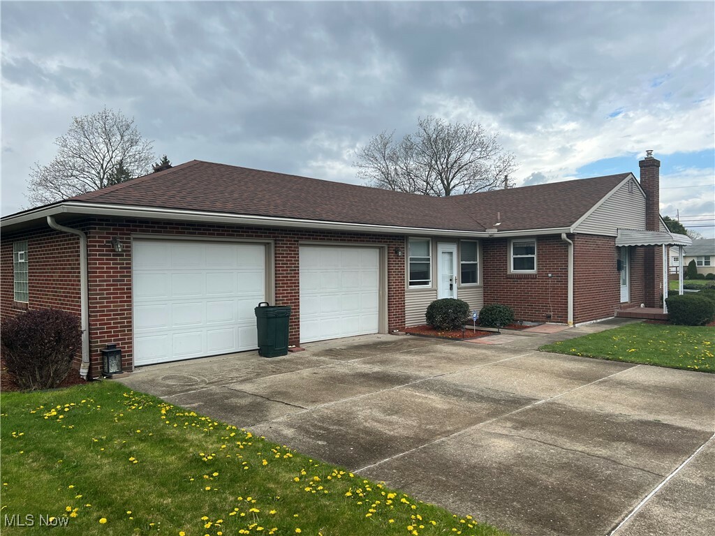 5066 Irma Avenue  Youngstown OH 44512 photo