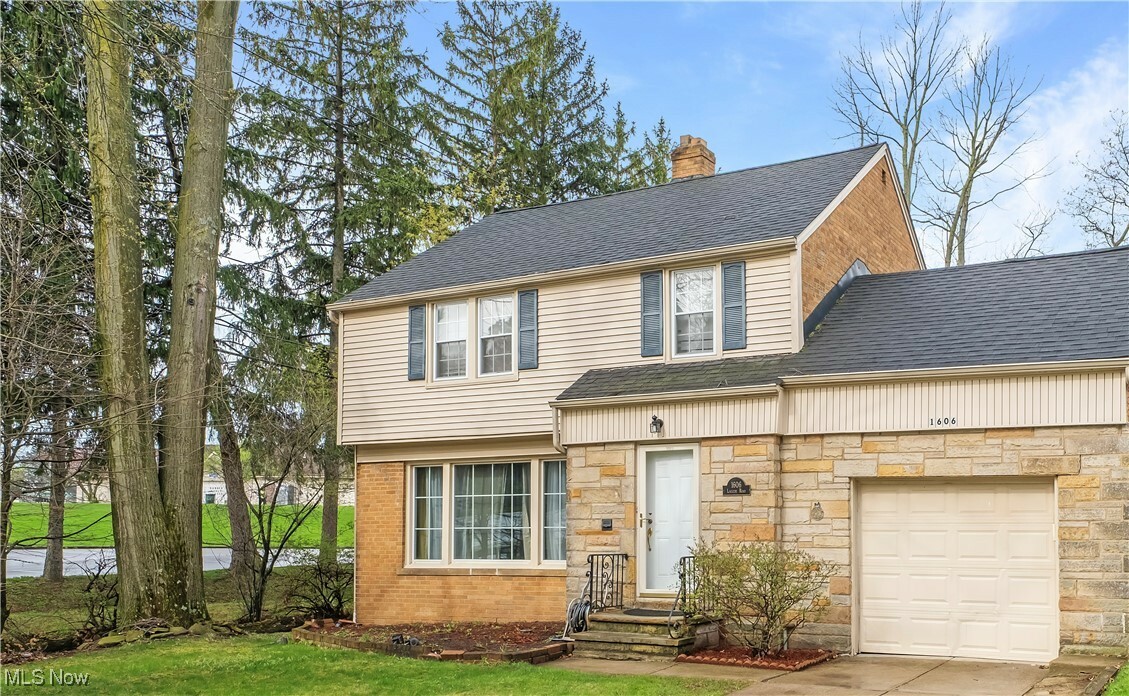Property Photo: 1606 Laclede Road OH 44121