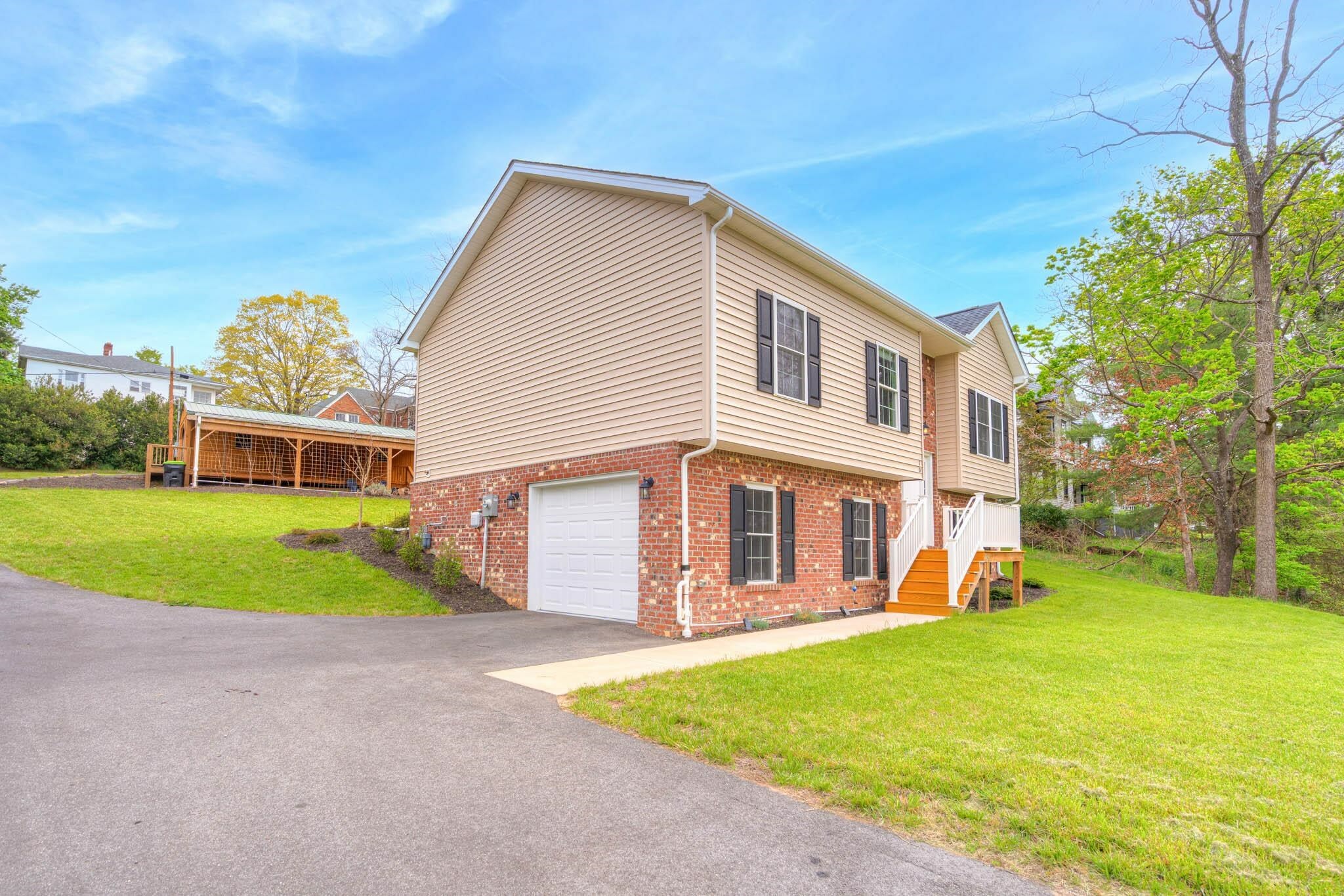 Property Photo: 20 7th Street NW VA 24301