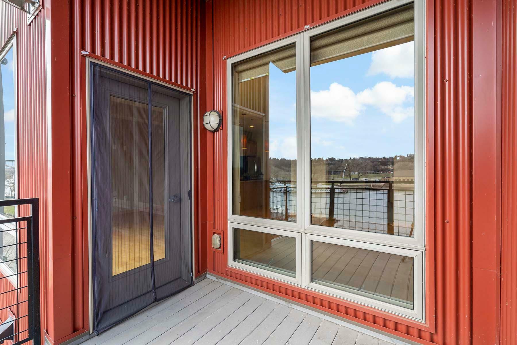Property Photo: 240 Spring Street 413 MN 55102