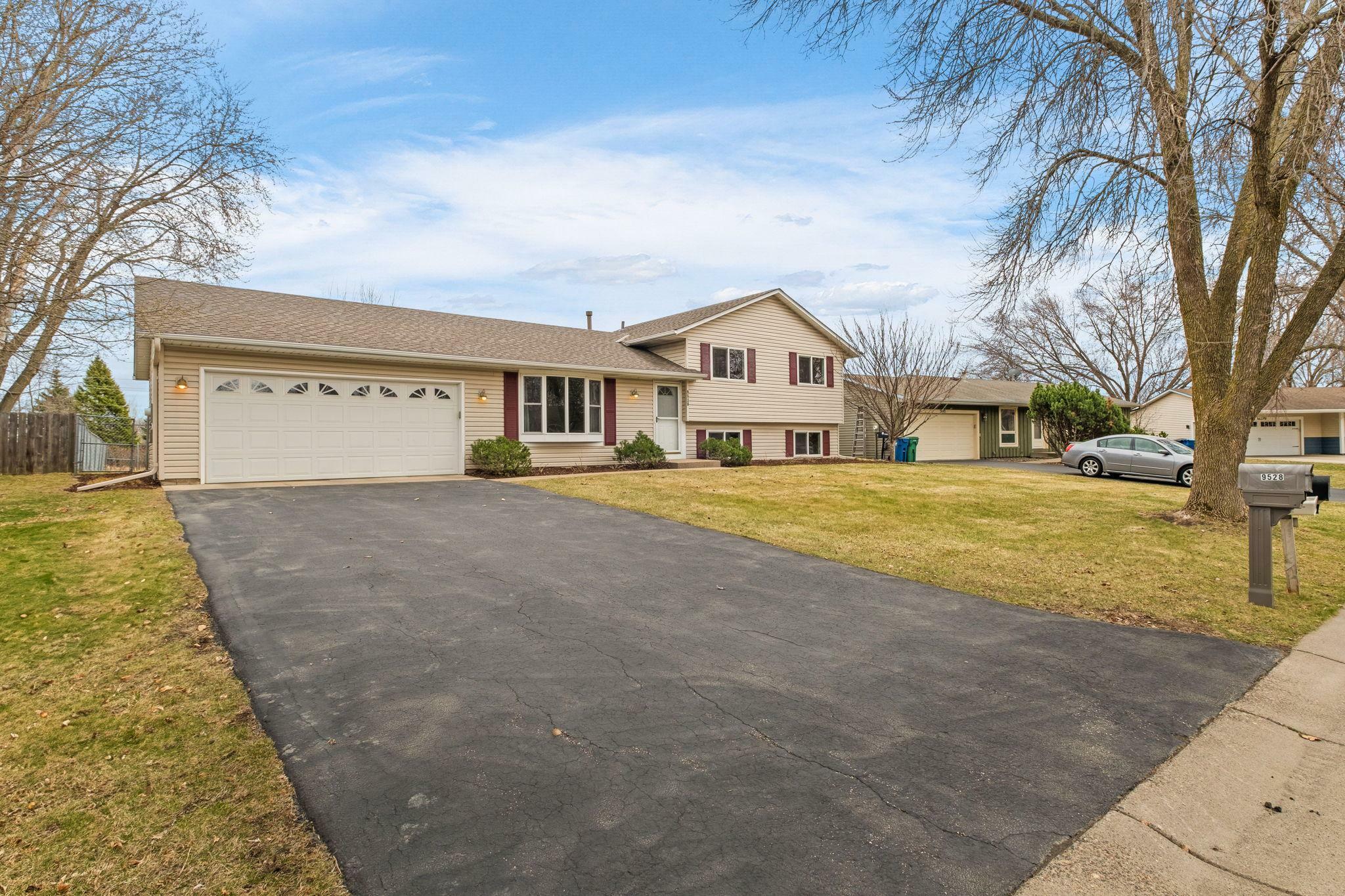 Property Photo: 9528 Glacier Lane N MN 55369