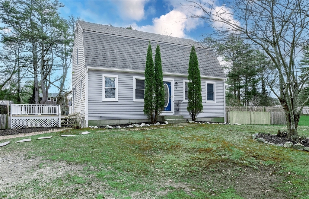 Property Photo: 40 Bonney Briar Dr MA 02360