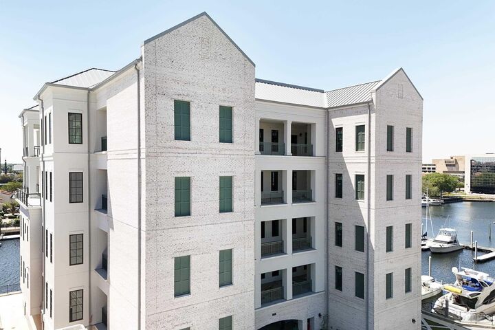 Property Photo:  801 S Palafox St 301  FL 32502 