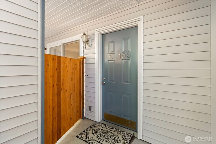 Property Photo:  12690 NE 10th Place C103  WA 98005 