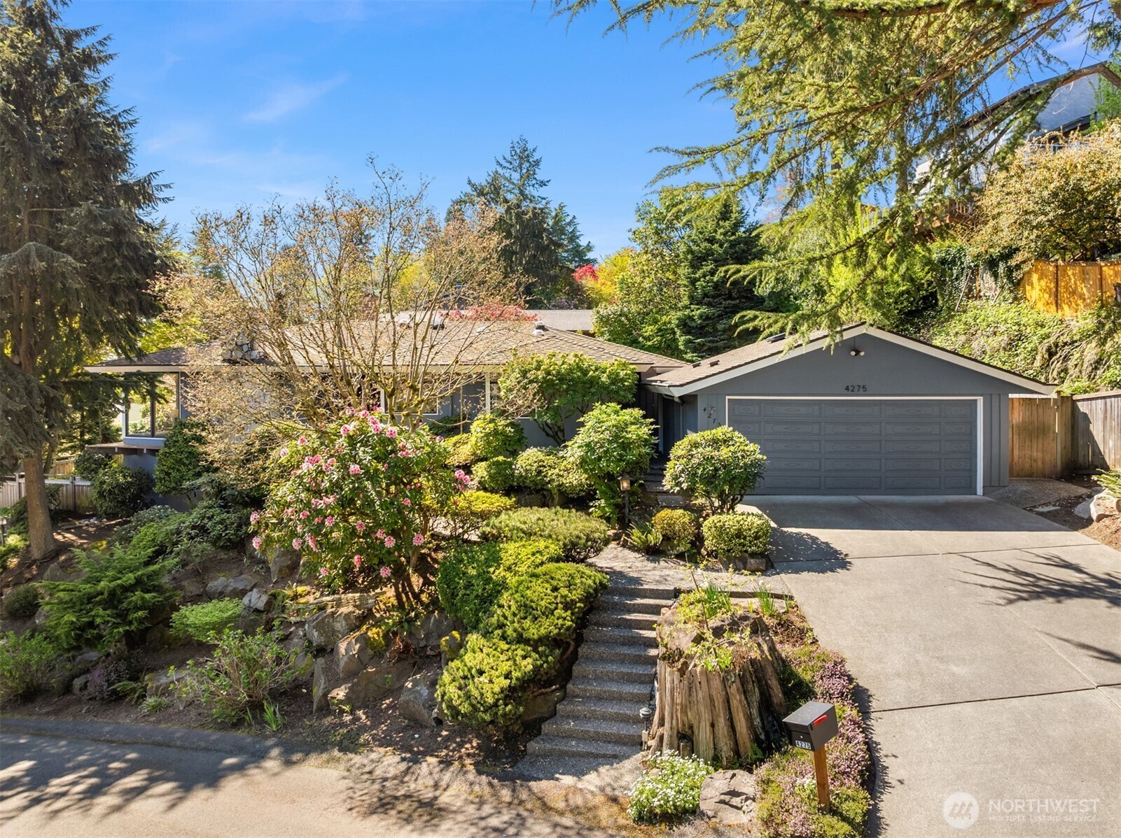 Property Photo: 4275 95th Avenue SE WA 98040