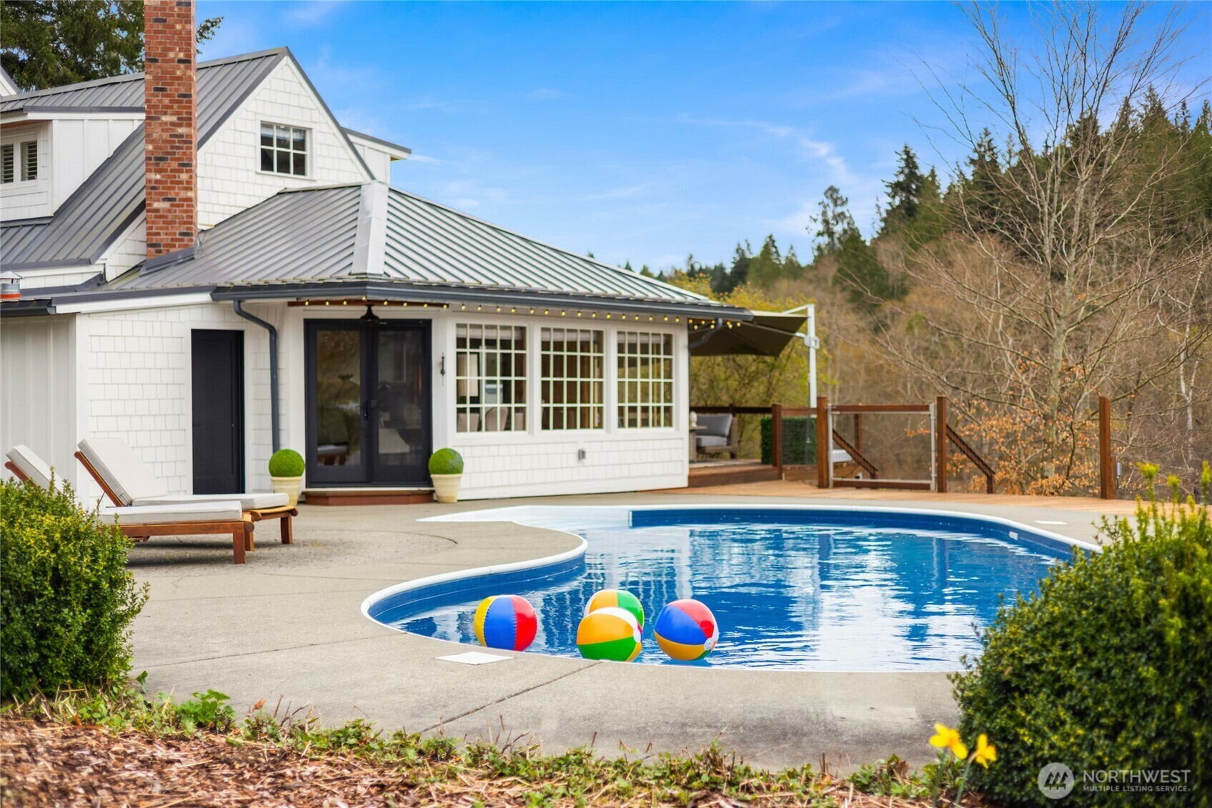 Property Photo: 8387 Fletcher Bay Road NE WA 98110