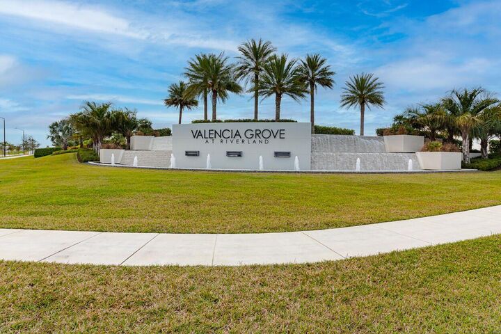 Property Photo: 13509 SW Oceanus Boulevard FL 34987