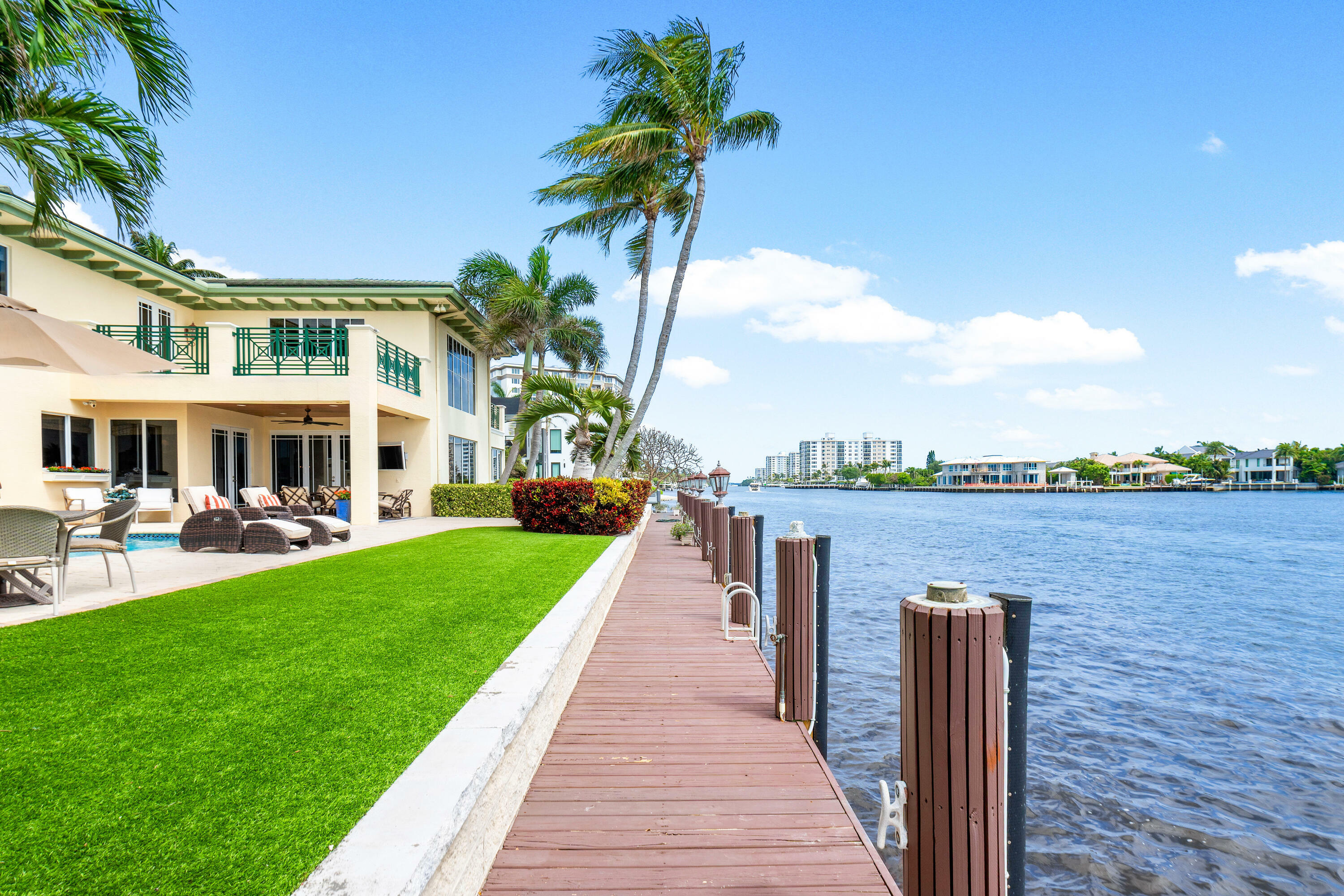 Property Photo: 715 SE 8th Street FL 33483