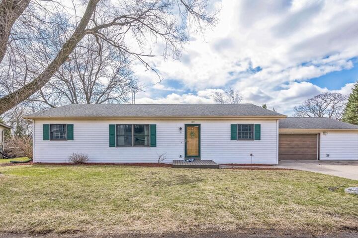 100 East 4th Street  Cambria WI 53923 photo