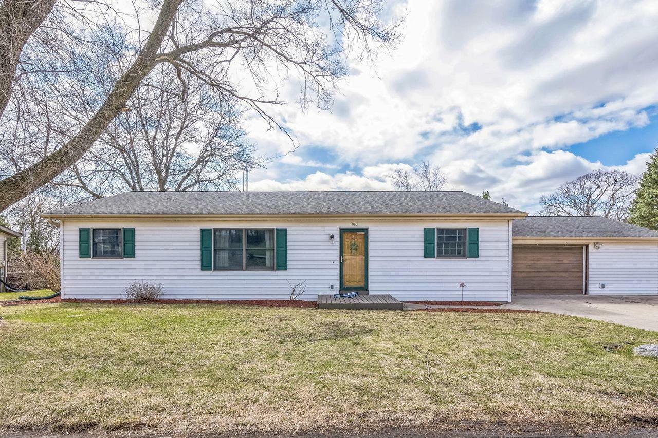 Property Photo: 100 East 4th Street WI 53923