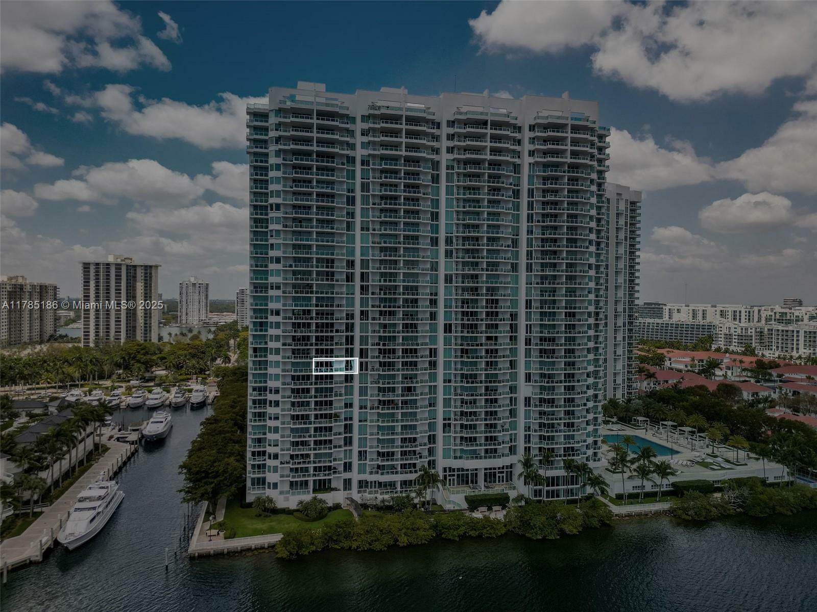 Property Photo: 3201 NE 183rd St 1107 FL 33160