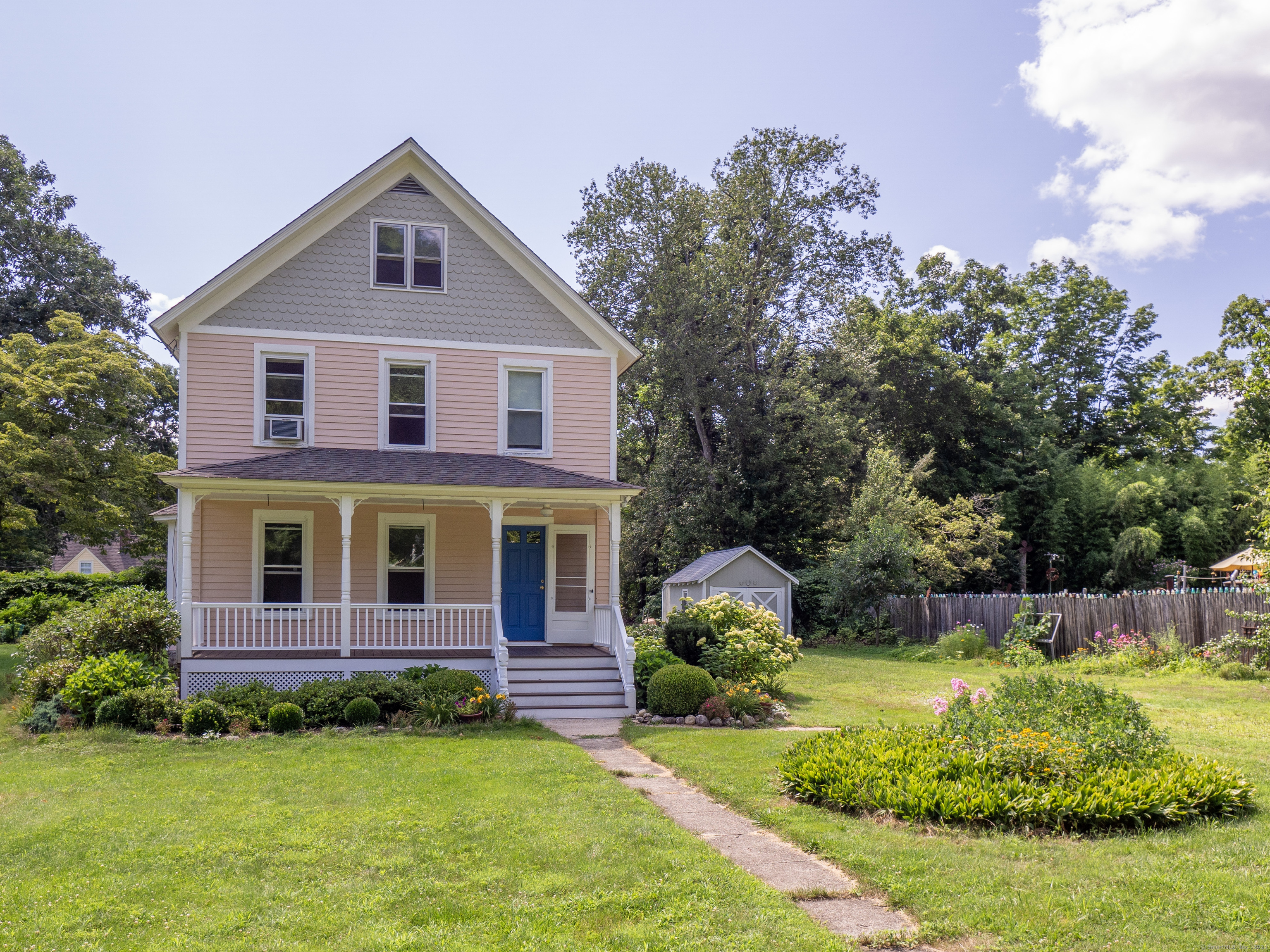 6 Maple Street  Weston CT 06883 photo