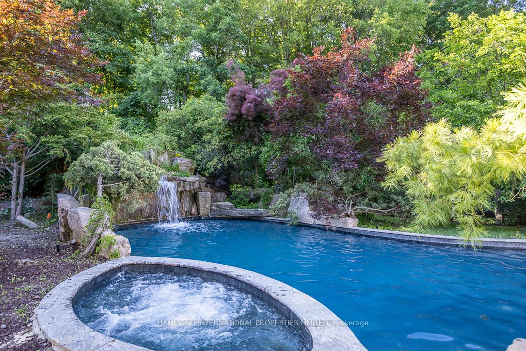 Property Photo: 76 Quail Run Boulevard ON L6A 1E9