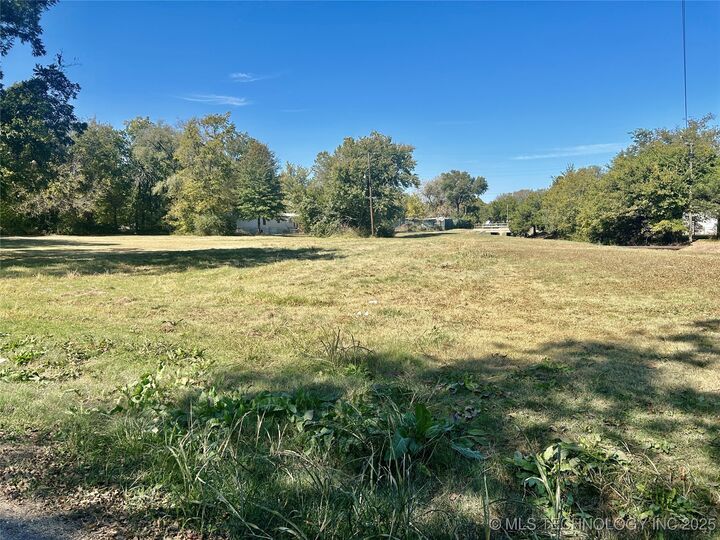 Property Photo:  E Ash Street  OK 74436
