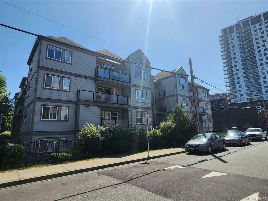 Property Photo: 827 North Park St 311 BC V8W 3Y3