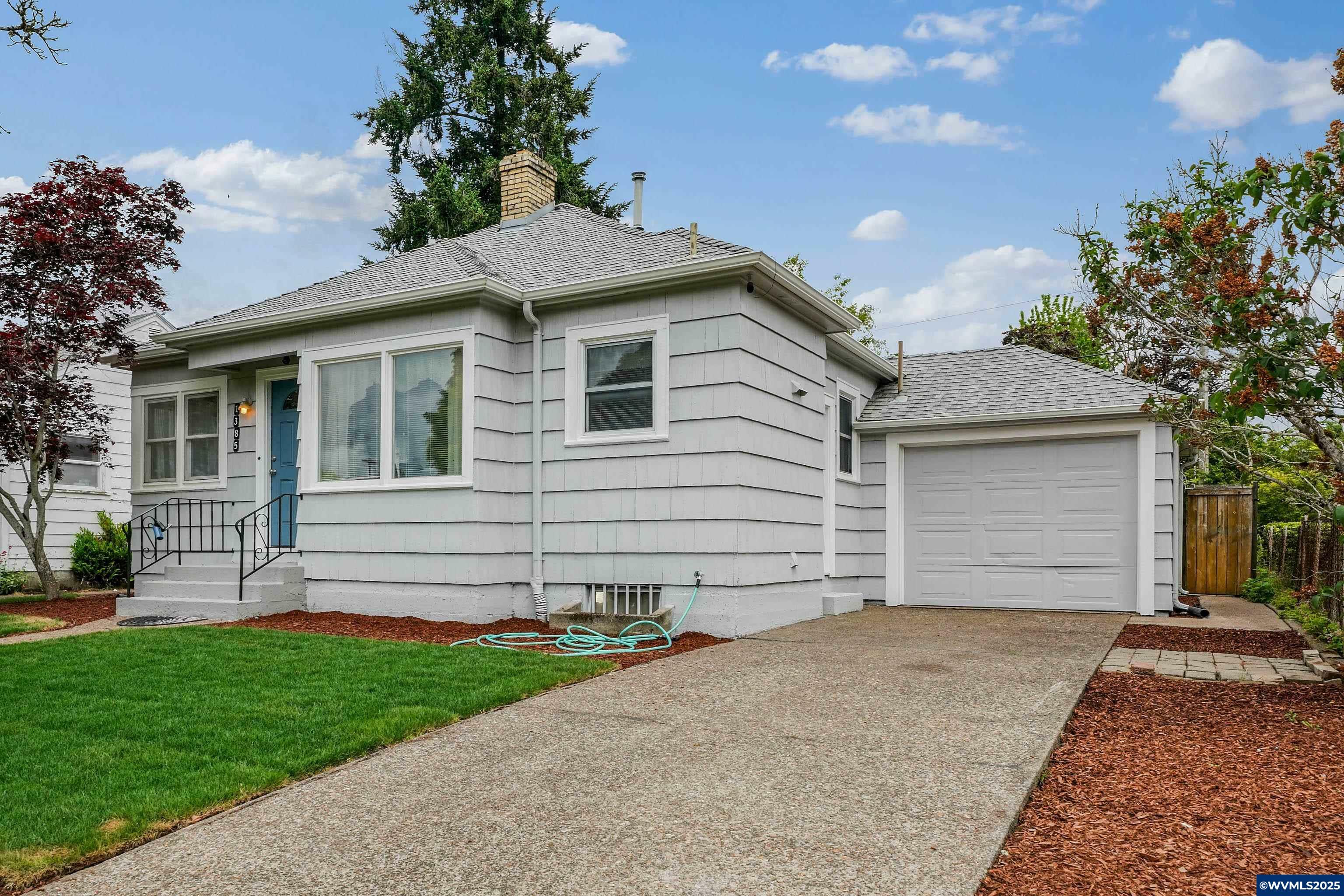 Property Photo: 1385 Norway St NE OR 97301