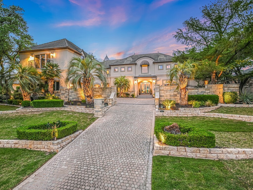 8300 Chalk Knoll Drive  Austin TX 78735 photo