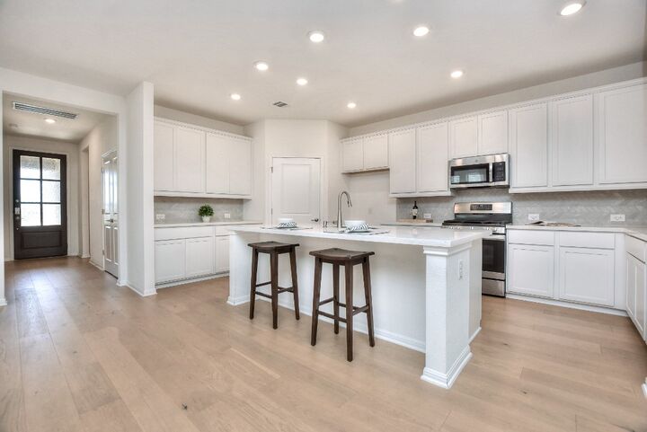 141 Green Knoll Lane  Georgetown TX 78628 photo