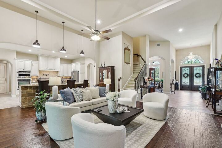 Property Photo: 190 Estrella Crossing TX 78628