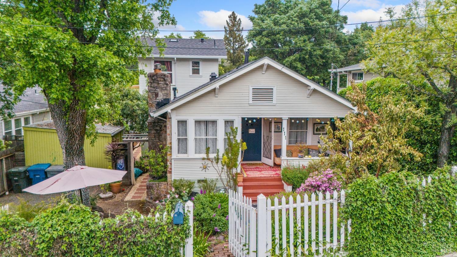 Property Photo:  111 Fetters Avenue  CA 95476 