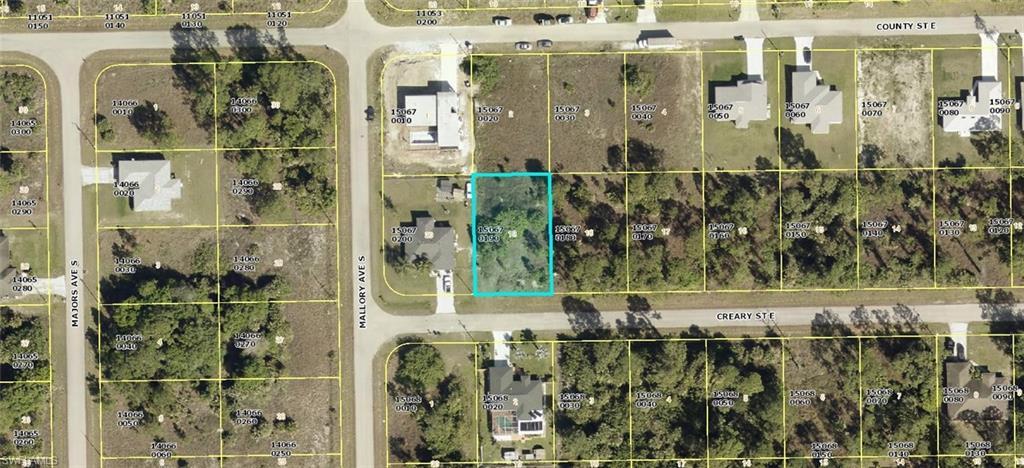 Property Photo: 1237 Creary St E FL 33974