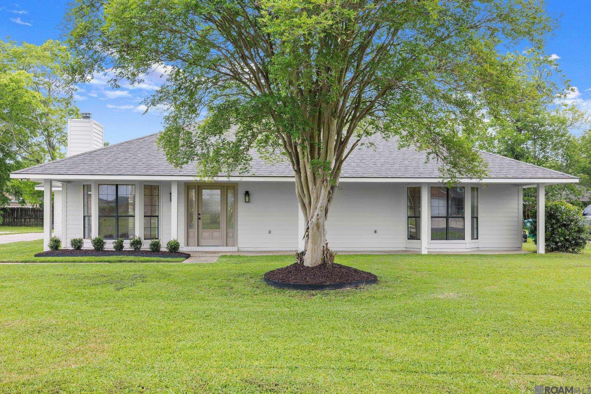 2380 Ory Dr  Brusly LA 70719 photo