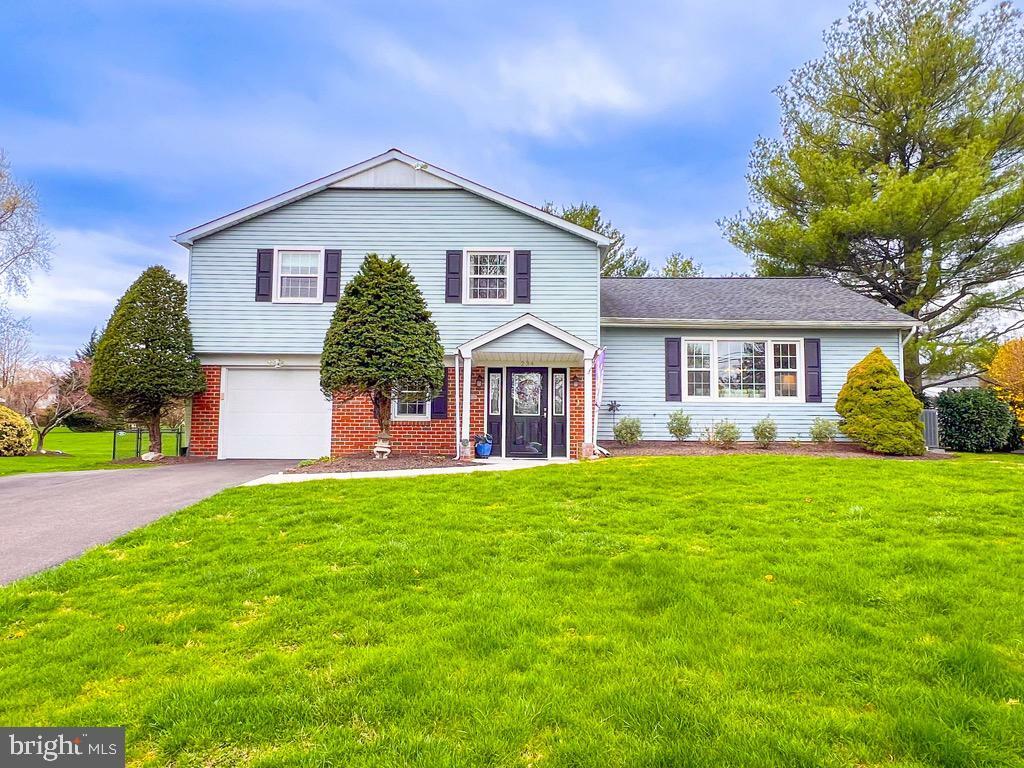 Property Photo:  234 New Road  PA 18966 