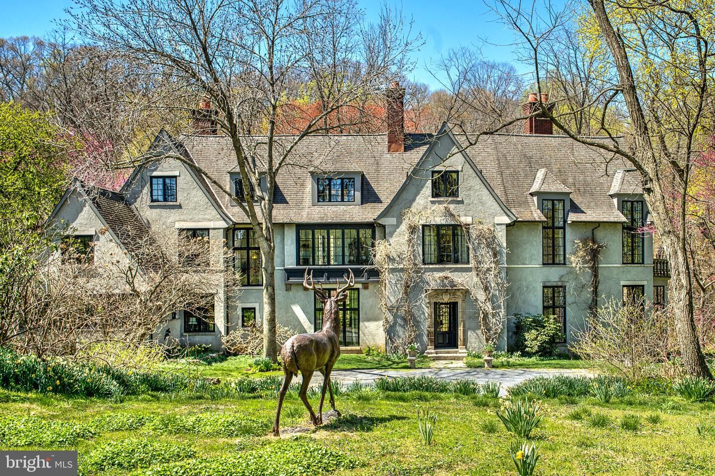 Property Photo:  227 Jackson Road  PA 19330 
