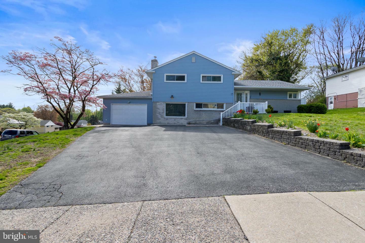 23 N Britton Road  Springfield PA 19064 photo
