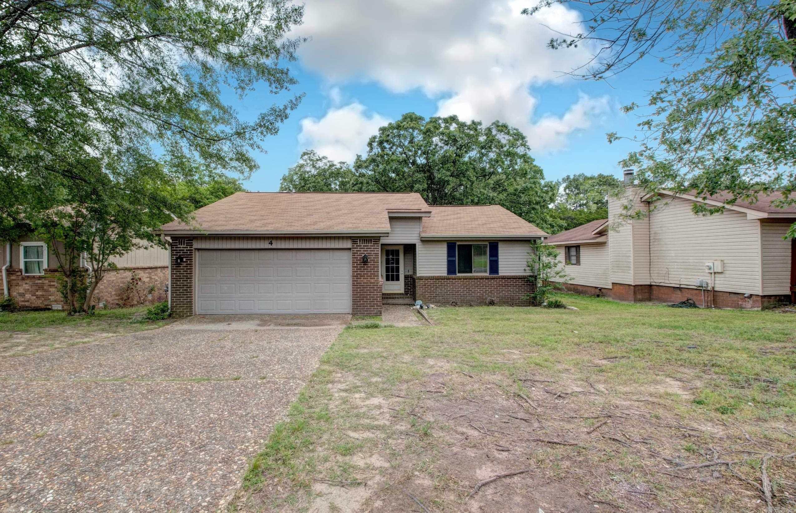 Property Photo: 4 Rook Place AR 72113