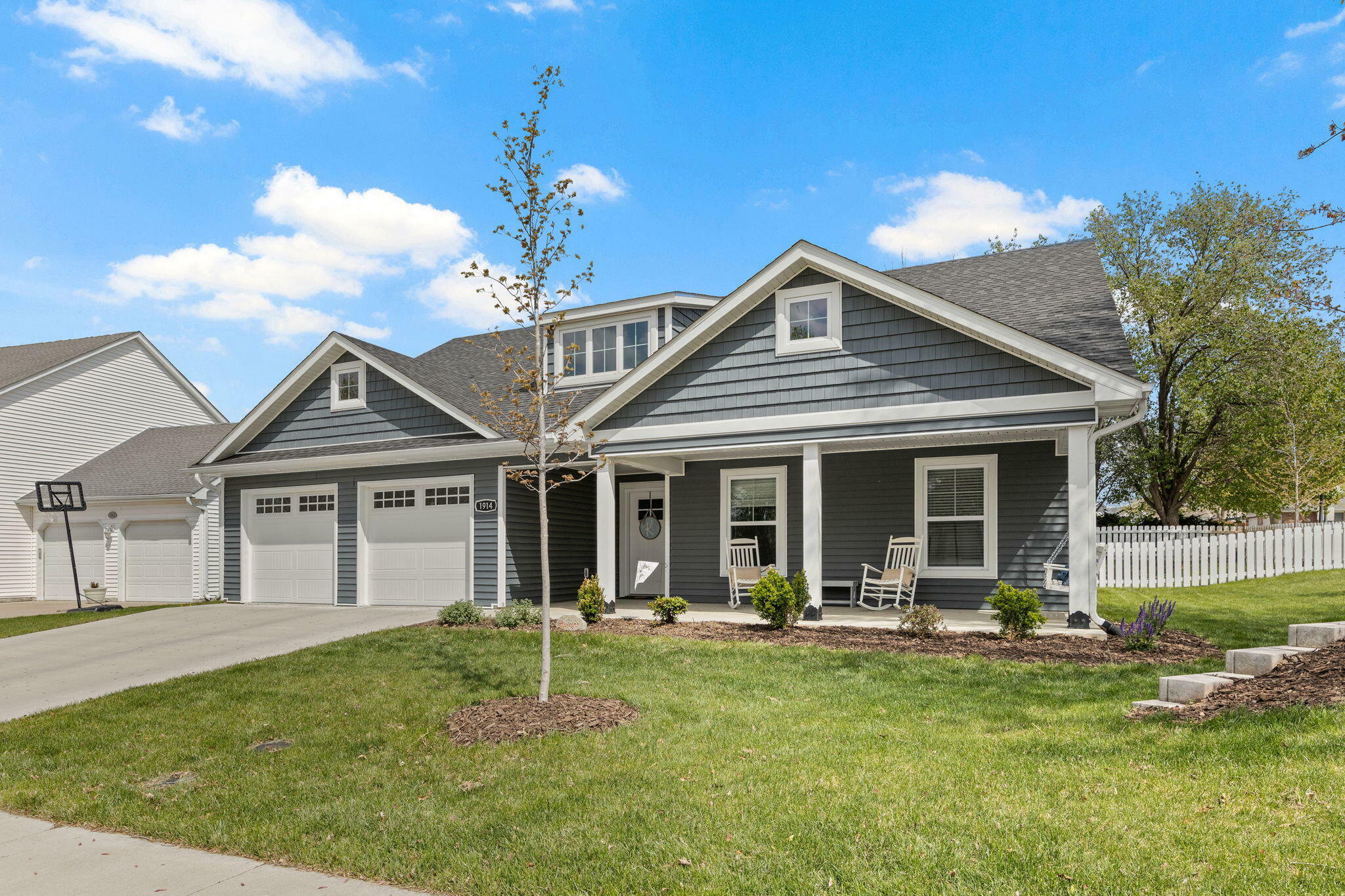 Property Photo: 1914 Potomac Dr MO 65203