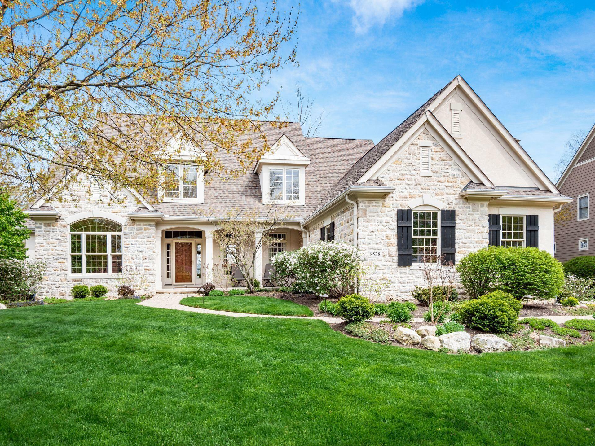 8528 Tartan Fields Drive  Dublin OH 43017 photo