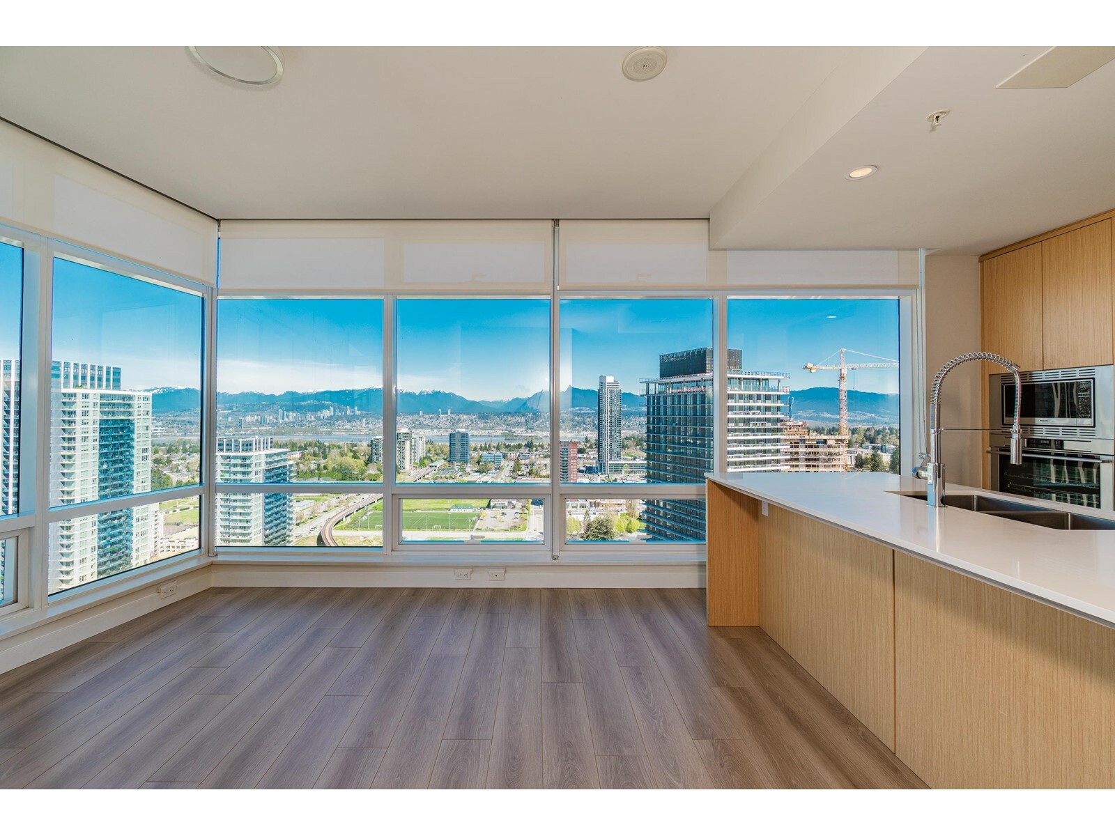 Property Photo: 13495 Central 3310 BC V3T 0K2