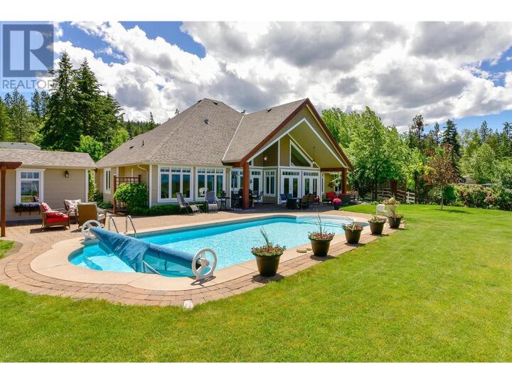 Property Photo:  3672 Luxmoore Road  BC V1W 4C7 