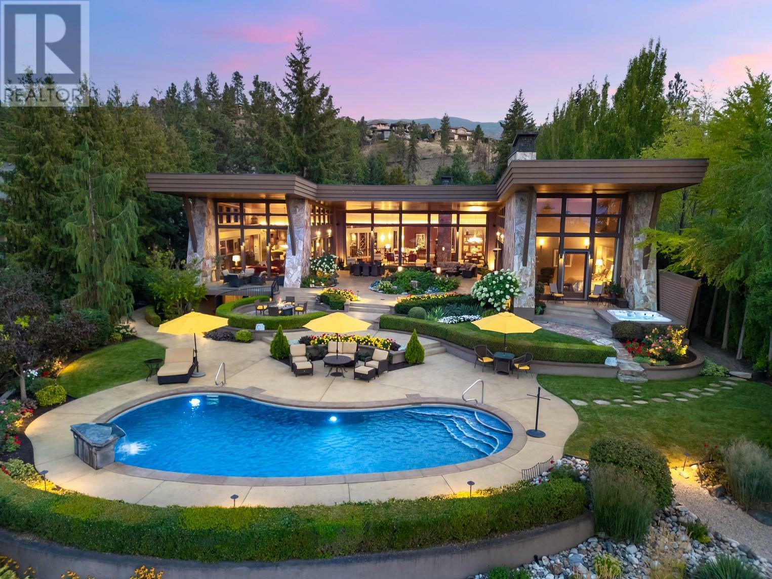 704 Barnaby Road  Kelowna BC V1W 4N9 photo