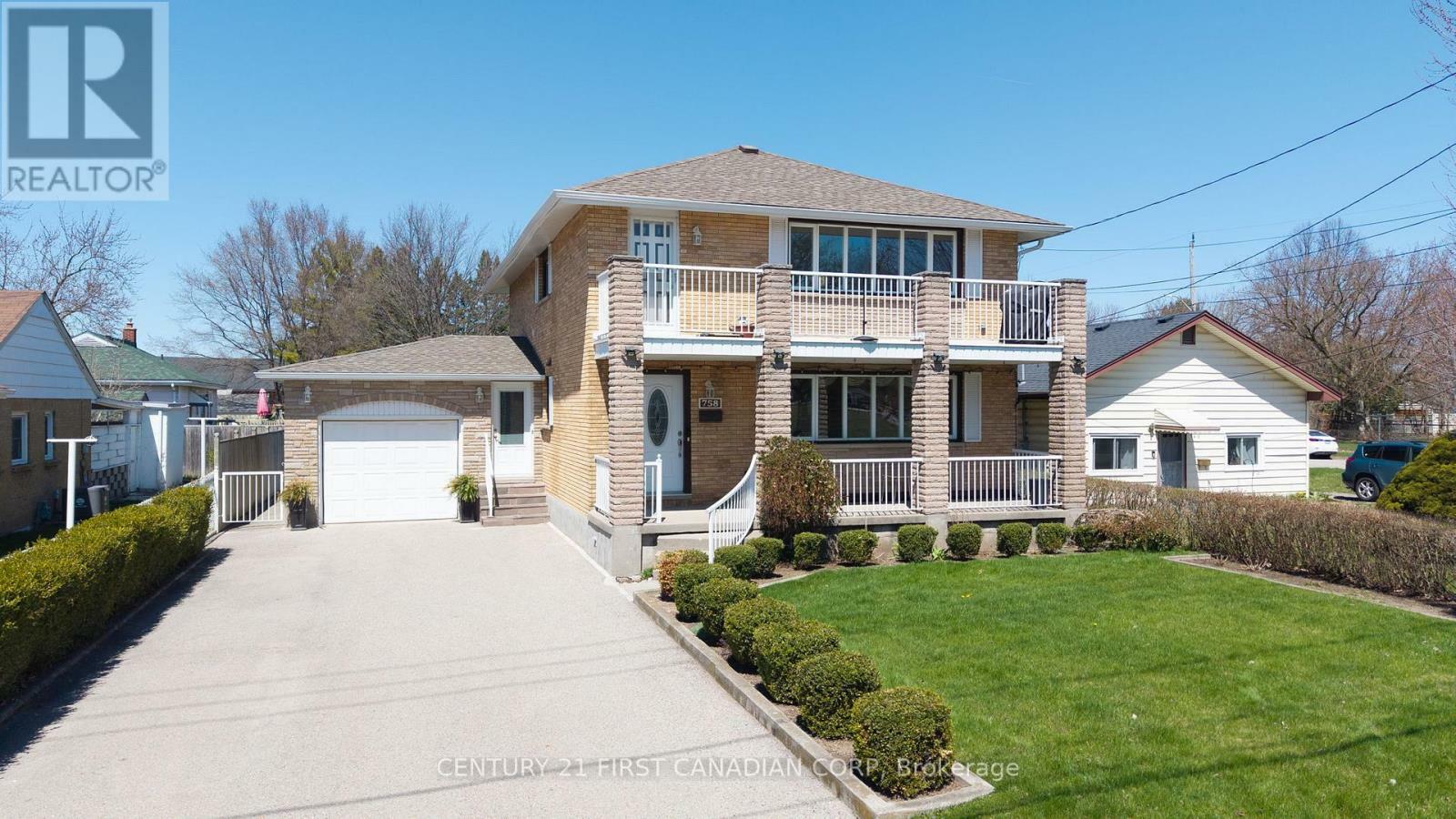 Photo de la propriété:  758 Cheapside Street  ON N5Y 3Y8 