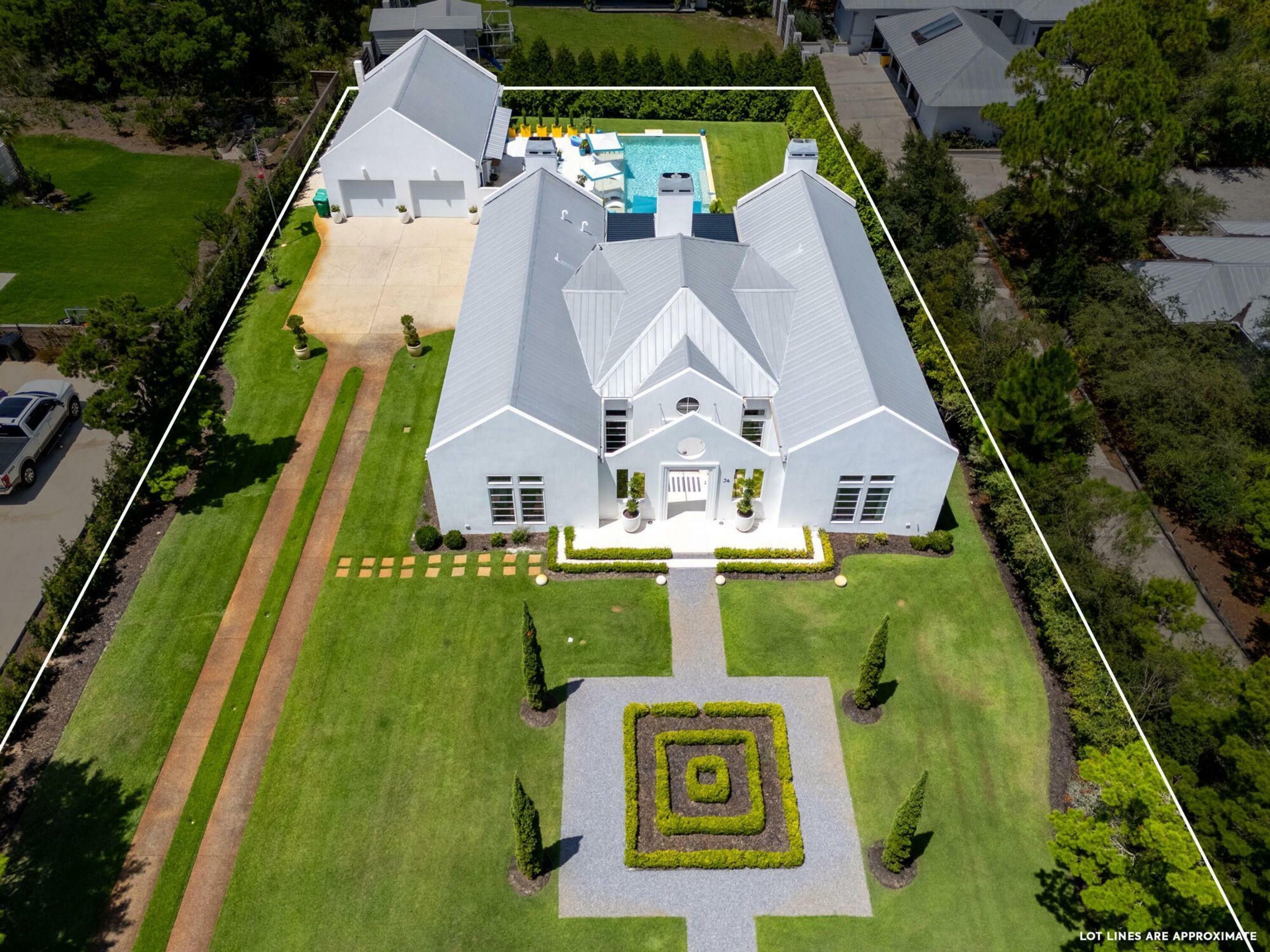 Property Photo: 34 W Blue Coral Drive FL 32459