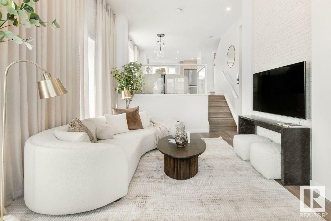 Property Photo: 11977 35 Avenue SW AB T6W 3L9
