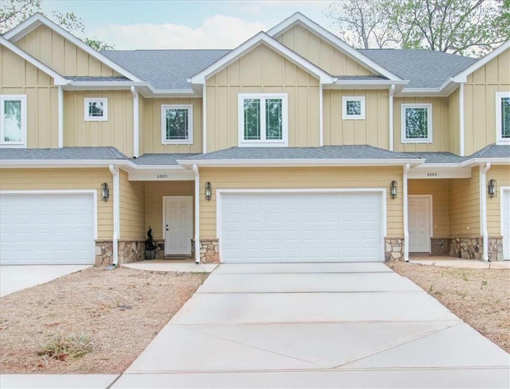 Property Photo: 6880 Robinson Street GA 30058
