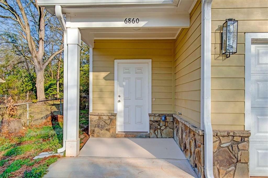 Property Photo: 6860 Robinson Street GA 30058