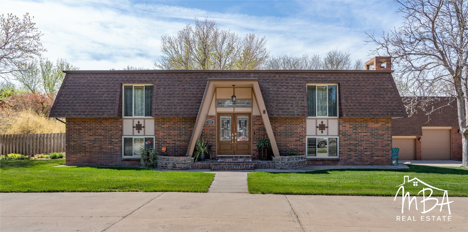 Property Photo: 1710 E Crestway Drive KS 67846