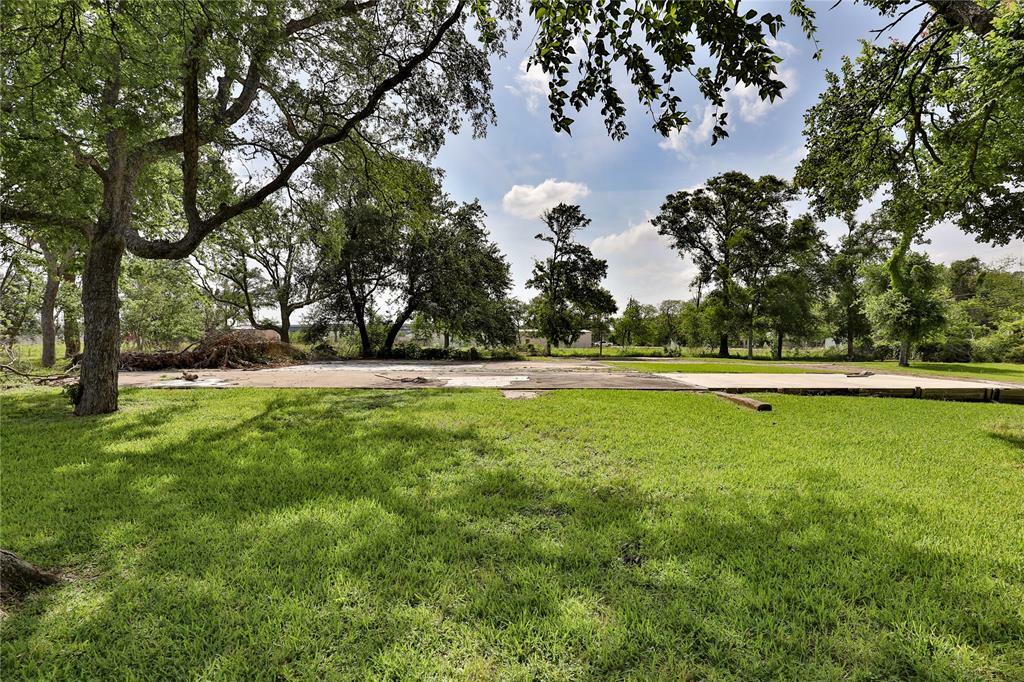Property Photo: 1001 Wilson Road TX 77531