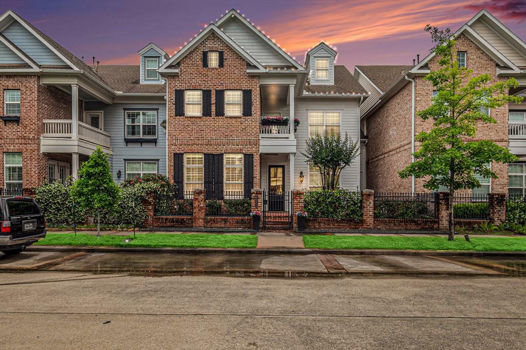 2612 Admiralty Bend Lane  The Woodlands TX 77380 photo