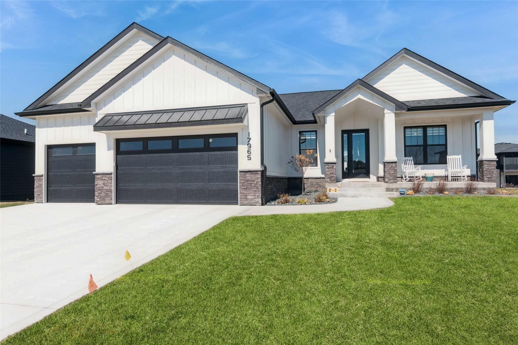 Property Photo: 17965 Hammontree Circle IA 50325