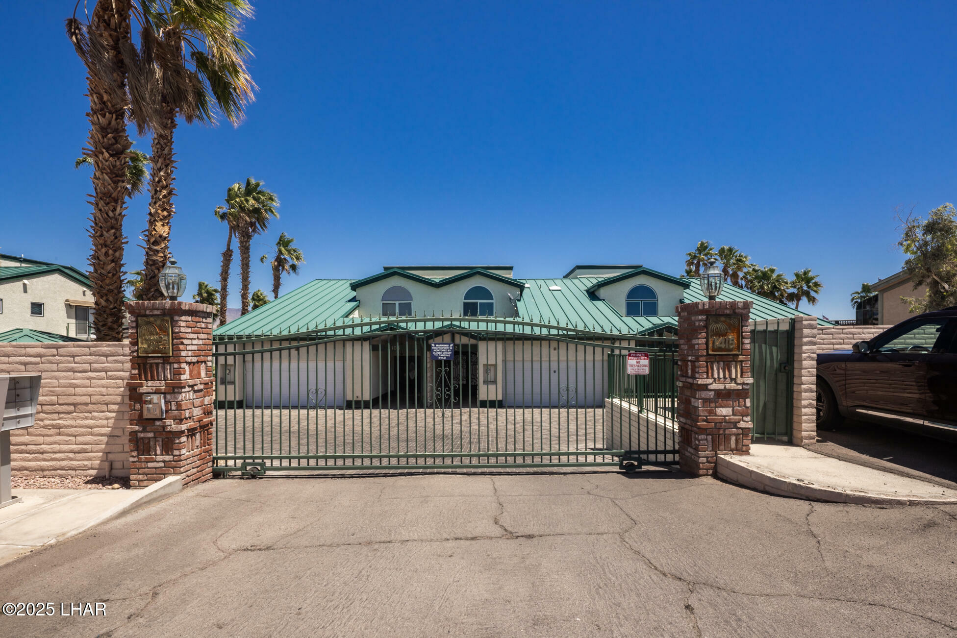 Property Photo: 1415 McCulloch Blvd 102 AZ 86403