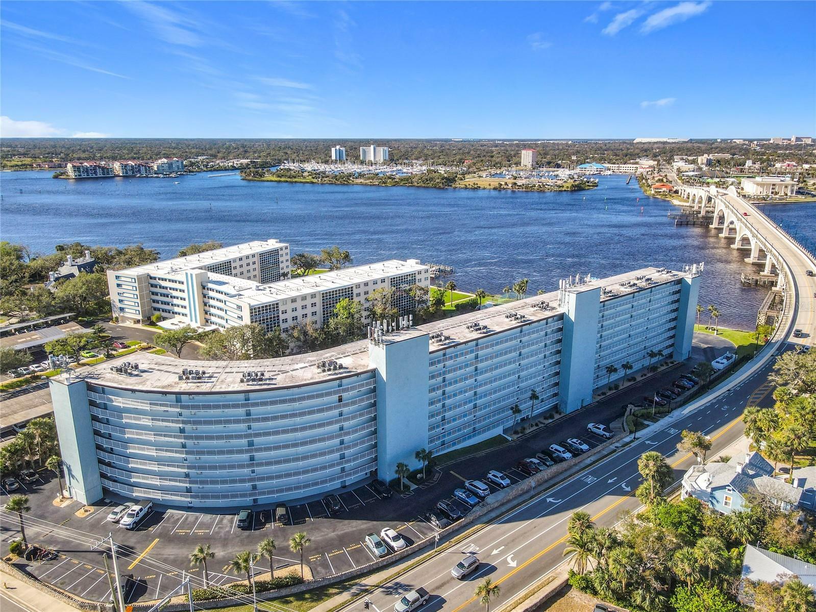Property Photo: 100 Silver Beach Avenue 608 FL 32118