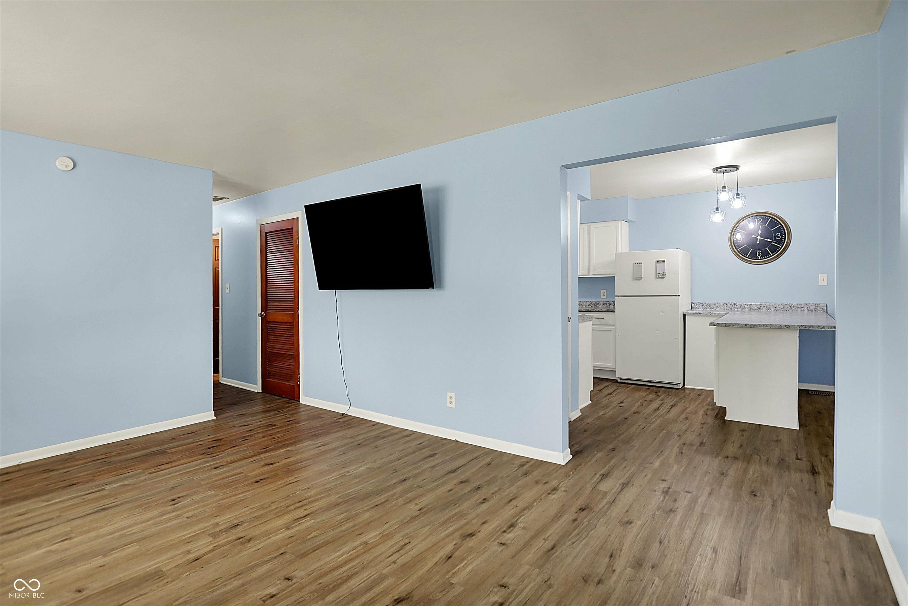 Property Photo: 1457 Biloxi Lane IN 46107