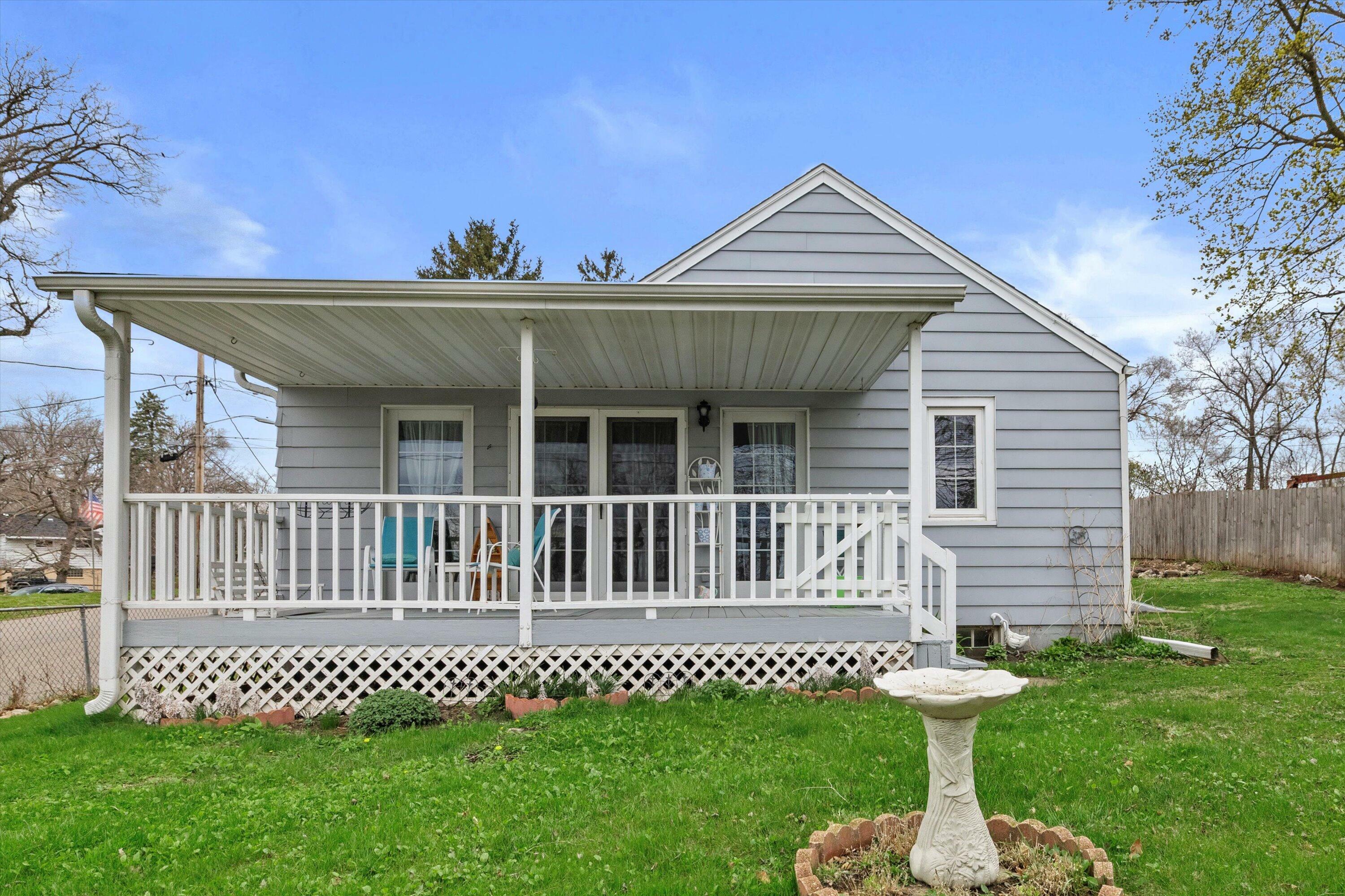 Property Photo: 7705 Franklin St WI 53105